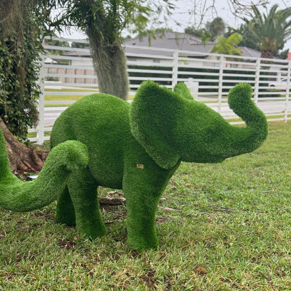 ✨Spring Sales - 5ft Outdoor Artificial Turf Animals