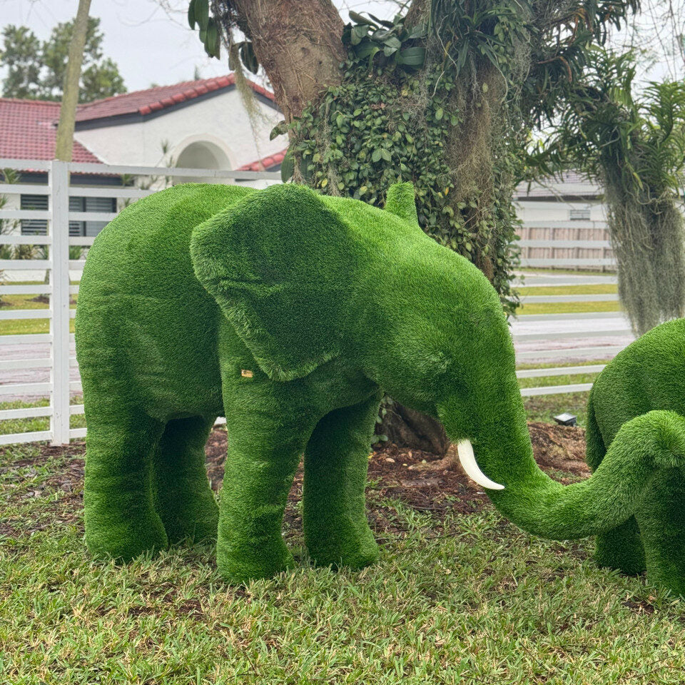 ✨Spring Sales - 5ft Outdoor Artificial Turf Animals